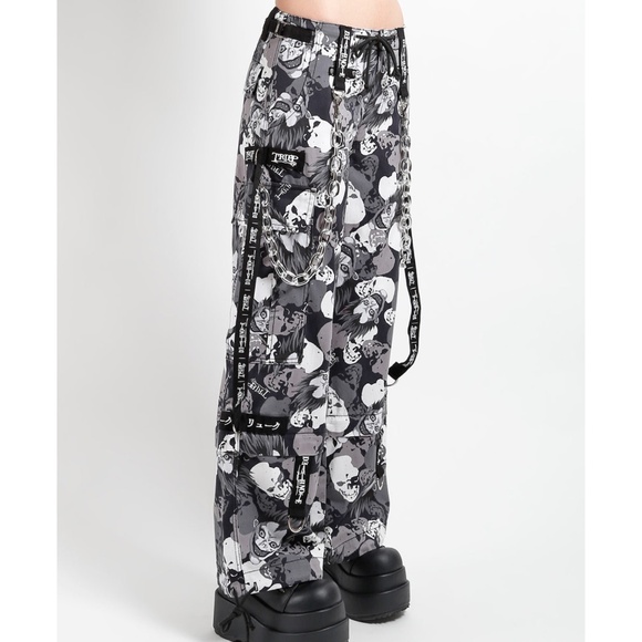 NWT Tripp NYC X Death Note UNISEX Ryuk Skull Camo Super Chain Pant Medium - Picture 3 of 15